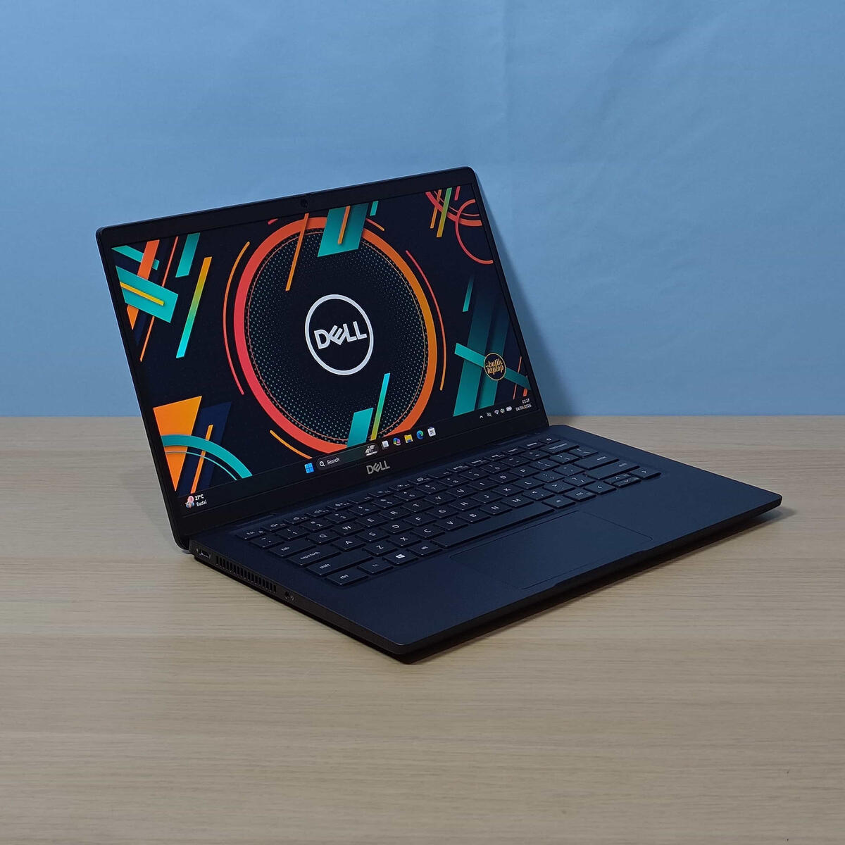 Dell Latitude 7320 Depan Kiri Dell Latitude 7320 Depan Kiri Butik Laptop